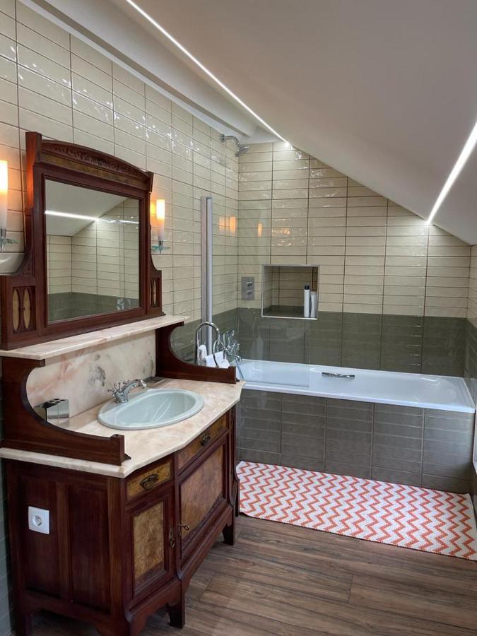 Vintage Balcony Guesthouse 오바 외부 사진