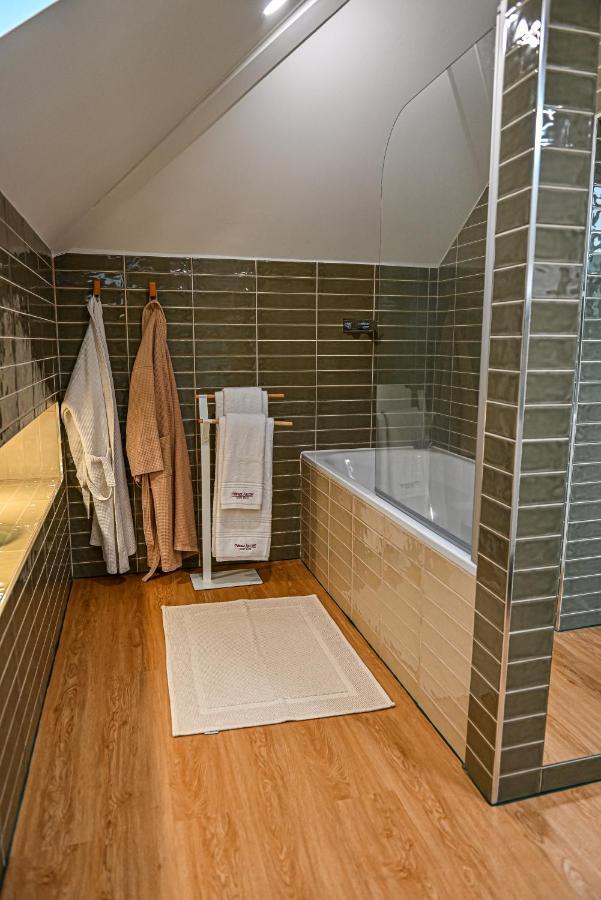 Vintage Balcony Guesthouse 오바 외부 사진